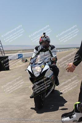 media/Jun-08-2025-TrackDaz (Sun) [[dc1ba13c79]]/Around the Pits/